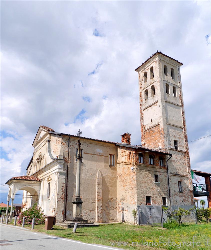 Sandigliano (Biella) - Chiesa di Santa Maria delle Grazie del Barazzone